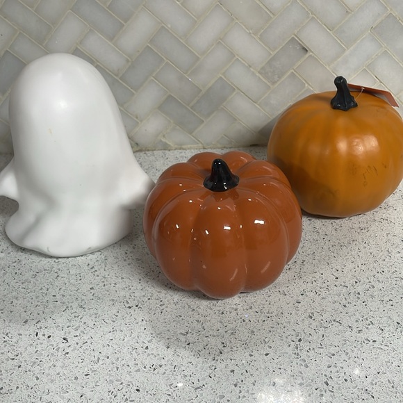 Hyde and Eek Halloween Decorations - Picture 7 of 10